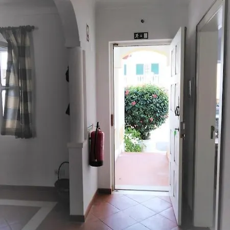 Julia For 6 W/ Private Swimming Pool Apartment *